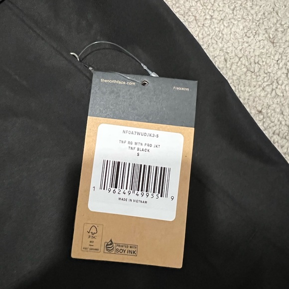 Supreme®/The North Face® Summit Series Rescue Mountain Pro Jacket. - Picture 9 of 10